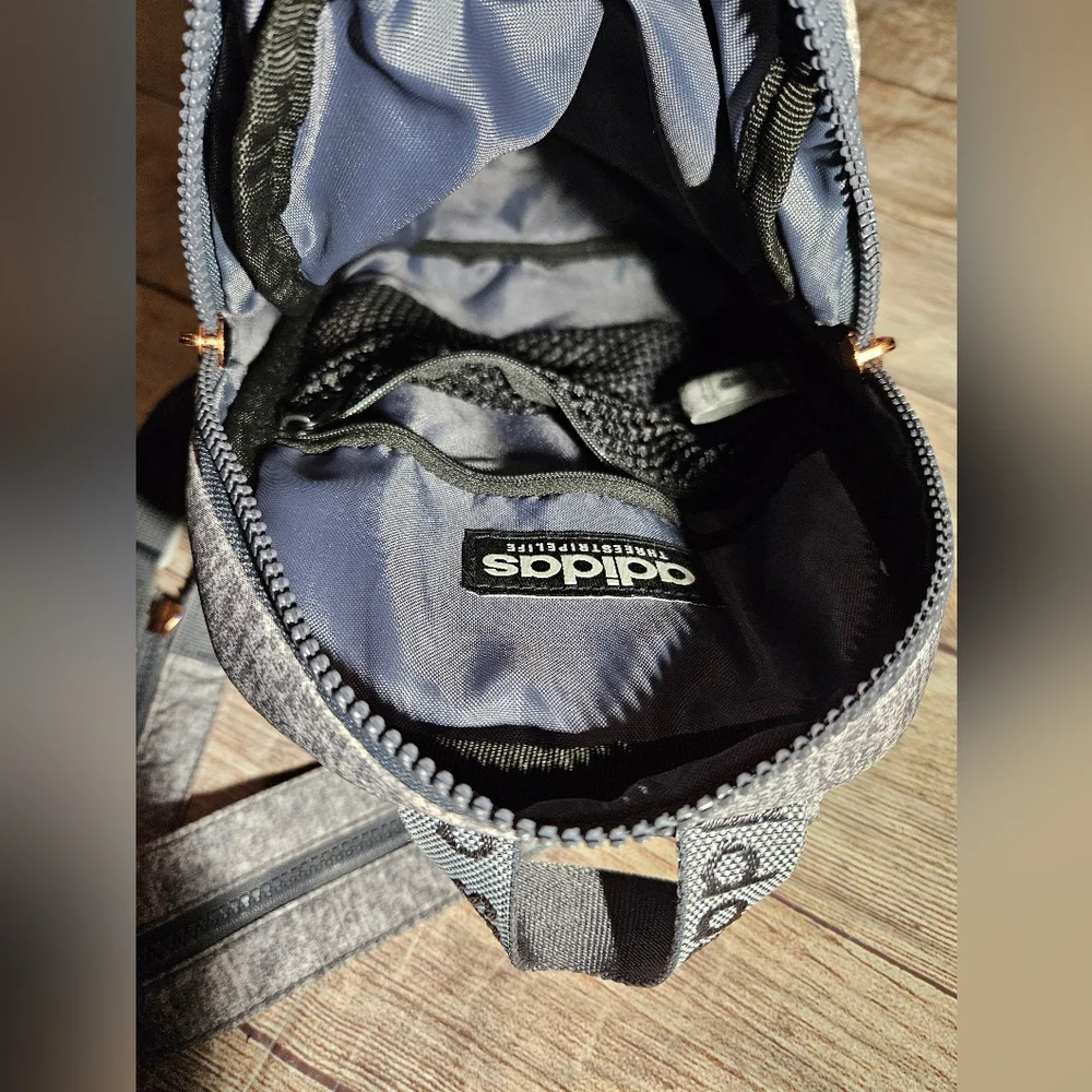Adidas Essentials Jersey Gray Convertible Crossbody Sling Bag Backback - Picture 9 of 10